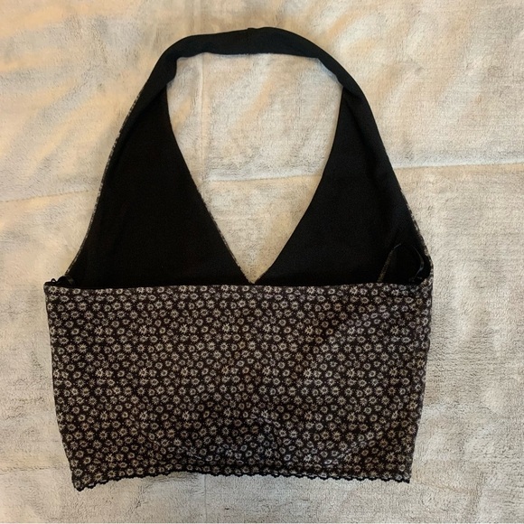 Urban Black floral halter crop top​​​ - Picture 2 of 4